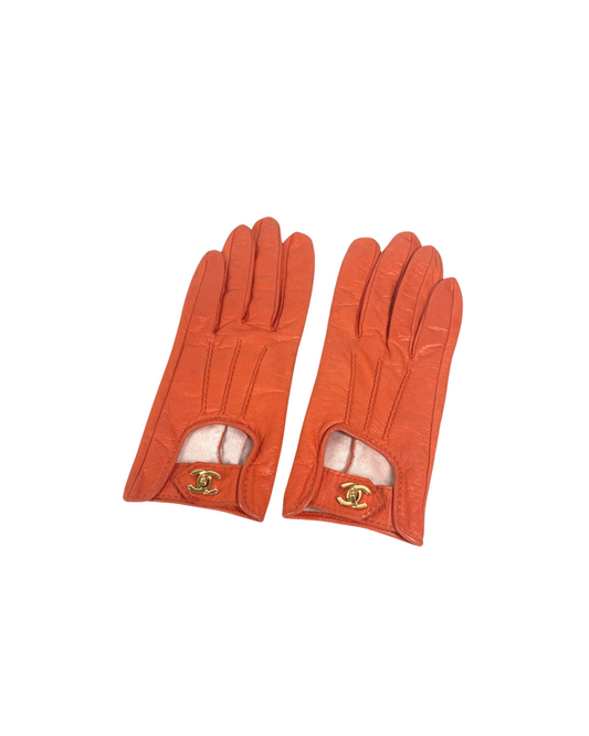 CHANEL VINTAGE GLOVES
